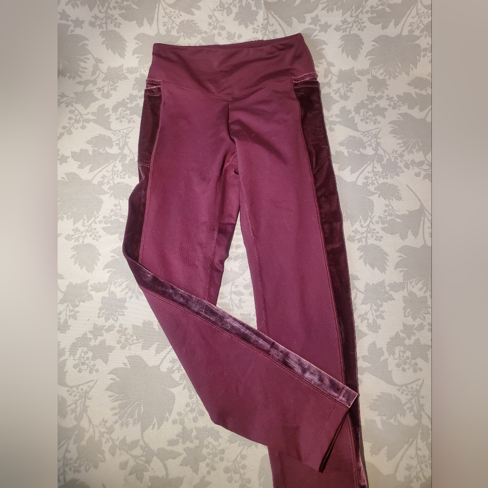 Pink/Victoria's Secret COZY Velvet Accent High Rise Leggings, Maroon, Small